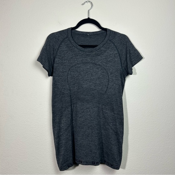 Lululemon Swiftly Tech Short Sleeve Crew *20Y Collection Black/Anchor Size 8 - Picture 2 of 7